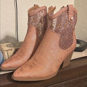 Elegant Lace Ankle Boots